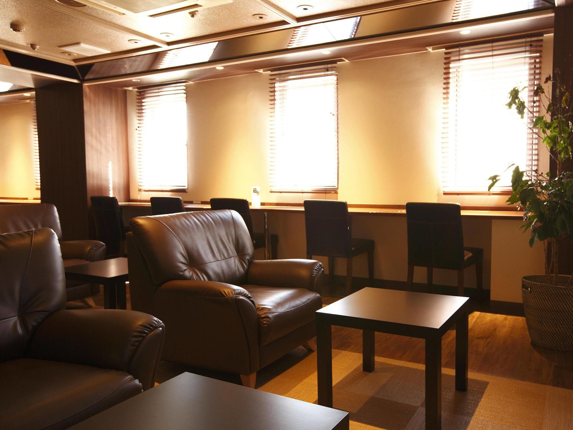 Shinjuku Kuyakusho-Mae Capsule Hotel Tóquio Exterior foto