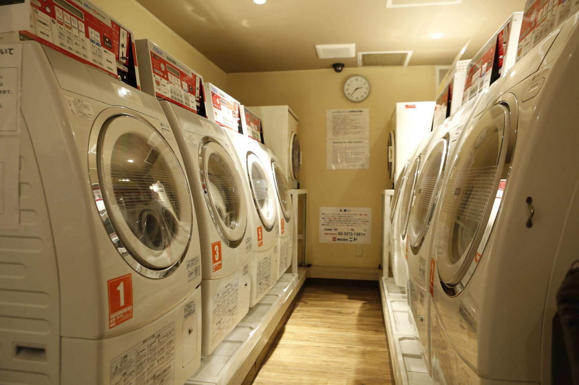 Shinjuku Kuyakusho-Mae Capsule Hotel Tóquio Exterior foto
